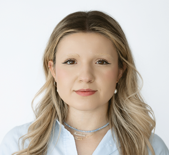 웃고 있는 여성들의 그룹